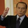 Berlusconi con il cerone 02