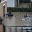 Maltempo, nubifragio Roma: traffico in tilt, gente su tetti14