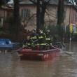 Maltempo, nubifragio Roma: traffico in tilt, gente su tetti05