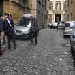 Roma, ordigno rudimentale esplode in centro06