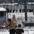 Ucraina, la polizia spara due manifestanti uccisi05