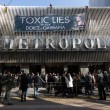 Greenpeace contro D&G a Milano3