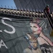 Greenpeace contro D&G a Milano09