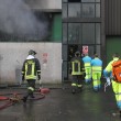 Osmaronno (Firenze). Incendio in capannone: bruciano tre laboratori cinesi12