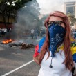Venezuela, scontri e morti in piazza09