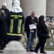 Due Forconi minacciano di darsi fuoco in Piazza San Pietro (foto)