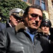 Francesco Schettino arriva al Giglio e sale sulla Costa Concordia02