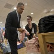 Shopping contagia anche Barack Obama04