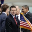 Ignazio Marino come Alberto Sordi: insegue Obama fino a Fiumicino - FOTO