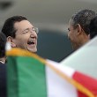 Ignazio Marino come Alberto Sordi: insegue Obama fino a Fiumicino - FOTO
