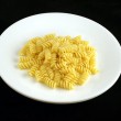 Quante sono 200 calorie? 500 grammi di broccoli, 145 di pasta, 30 di noccioline