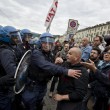 Primo maggio con scontri a Torino09