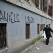 "Daniele De Santis libero" e "Ciro Boom": a Roma scritte pro "Gastone" e contro Esposito