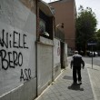 "Daniele De Santis libero" e "Ciro Boom": a Roma scritte pro "Gastone" e contro Esposito