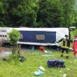 Feltre, foto del pullman ribaltato con 40 ragazzini a bordo 4