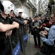 Turchia, polizia carica i manifestanti a piazza Taksim 15