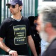 "Viva Speziale, muoia Marchionne". La lotta in una sola t-shirt a Pomigliano01