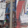 "Speziale libero" e "Ciro non mollare": striscioni nelle curve di mezza Europa