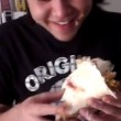 Man Vs Food, si mangia un burrito da 5kg in 20 minuti (VIDEO-FOTO) - 2