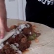 Man Vs Food, si mangia un burrito da 5kg in 20 minuti (VIDEO-FOTO) - 9