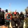 Iraq, foto e video choc: jihadisti uccidono prigioniero04