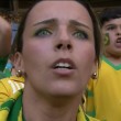 Mondiali, la tifosa brasiliana con le lenti a contatto verde oro01