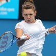 Simona Halep, la tennista rumena che si è ridotta il seno02