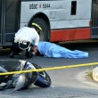 Roma, Alessandra Trollini travolta dal bus 12