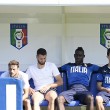 Mario Balotelli, album delle figurine Panini in cui c'è sempre lui06