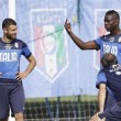Mario Balotelli, album delle figurine Panini in cui c'è sempre lui03