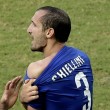 foto morso a chiellini