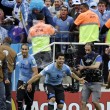 Uruguay-Inghilterra 2-1, le FOTO: i gol di Suarez e Rooney, lo stadio, i tifosi