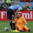 Uruguay-Inghilterra 2-1, le FOTO: i gol di Suarez e Rooney, lo stadio, i tifosi