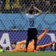 Uruguay-Inghilterra 2-1, le FOTO: i gol di Suarez e Rooney, lo stadio, i tifosi