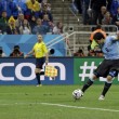Uruguay-Inghilterra 2-1, le FOTO: i gol di Suarez e Rooney, lo stadio, i tifosi