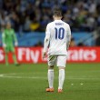Uruguay-Inghilterra 2-1, le FOTO: i gol di Suarez e Rooney, lo stadio, i tifosi