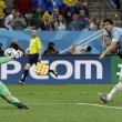 Uruguay-Inghilterra 2-1, le FOTO: i gol di Suarez e Rooney, lo stadio, i tifosi
