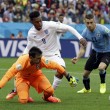 Uruguay-Inghilterra 2-1, le FOTO: i gol di Suarez e Rooney, lo stadio, i tifosi
