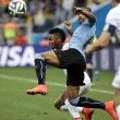 Uruguay-Inghilterra 2-1, le FOTO: i gol di Suarez e Rooney, lo stadio, i tifosi