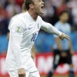 Uruguay-Inghilterra 2-1, le FOTO: i gol di Suarez e Rooney, lo stadio, i tifosi