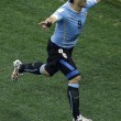 Uruguay-Inghilterra 2-1, le FOTO: i gol di Suarez e Rooney, lo stadio, i tifosi