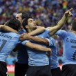 Uruguay-Inghilterra 2-1, le FOTO: i gol di Suarez e Rooney, lo stadio, i tifosi