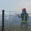 Roma, via di Vigna Murata: deposito edile in fiamme17