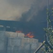 Roma, via di Vigna Murata: deposito edile in fiamme38