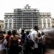 Fontana di Trevi, restauri: aperta al pubblico la passerella07