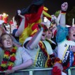 Mondiali, tifosi tedeschi esultano per il 7-1 al Brasile0