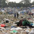 Glastonbury Festival: 300 tonnellate di rifiuti dopo il concerto02