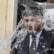 Andrea Agnelli si fa l'Ice Bucket Challenge e sfida Tavecchio FOTO01