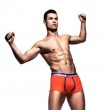 Cristiano Ronaldo posa per la sua linea di mutande (foto)