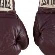 I guantoni di Muhammad Ali venduti all'asta per 388mila dollari02